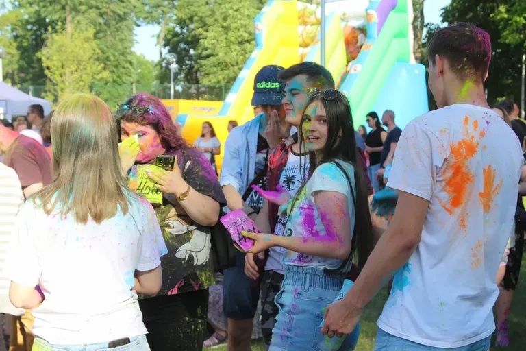 Kolor Fest w Ostrowi Mazowieckiej (zdjęcia) 