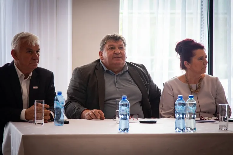 Patronem Powiatu Ostrowskiego został Błogosławiony Stefan Kardynał Wyszyński (zdjęcia)