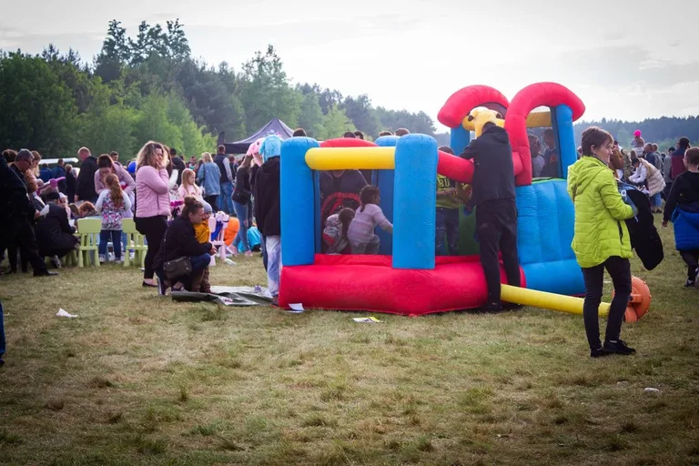 Piknik lotniczy w Grądach. To był dzień pełen atrakcji! (zdjęcia)