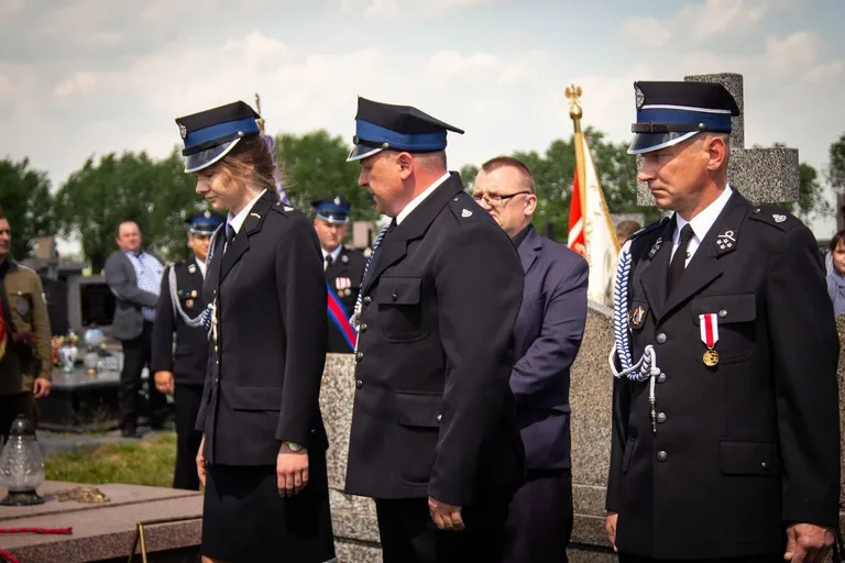 Uroczystości pogrzebowe Żołnierza Niezłomnego (zdjęcia)