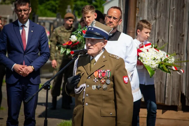 Uroczystości pogrzebowe Żołnierza Niezłomnego (zdjęcia)