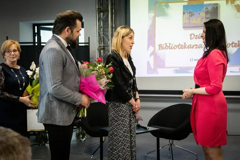 Dzień Bibliotekarza i Bibliotek w Ostrowi Mazowieckiej! (zdjęcia)