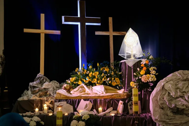 Groby Pańskie w ostrowskich parafiach (zdjęcia)