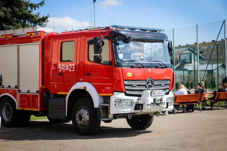 Eliminacje powiatowe Ogólnopolskiego Turnieju Wiedzy Pożarniczej "MŁODZIEŻ ZAPOBIEGA POŻAROM" (zdjęcia)