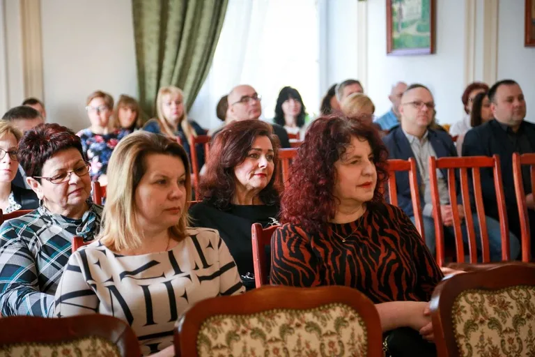 Wkrótce rozpocznie się budowa szkoły i przedszkola przy ulicy Partyzantów. Podpisano umowę z wykonawcą! (zdjęcia)