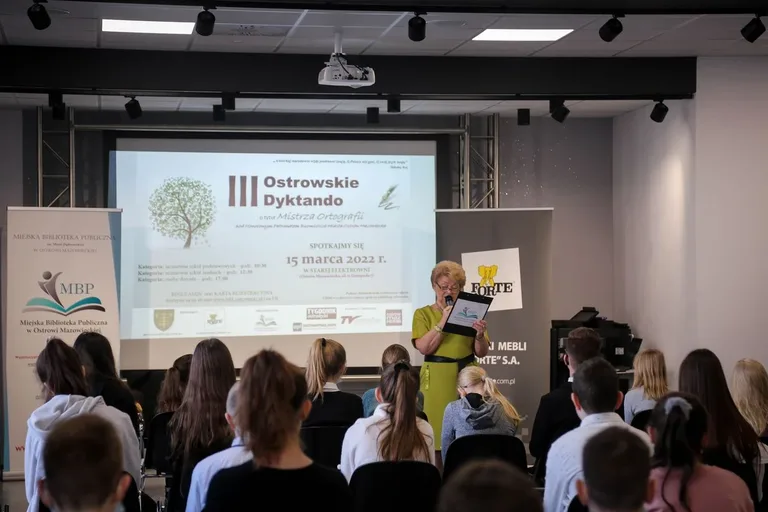III Ostrowskie Dyktando o tytuł Mistrza Ortografii (zdjęcia)
