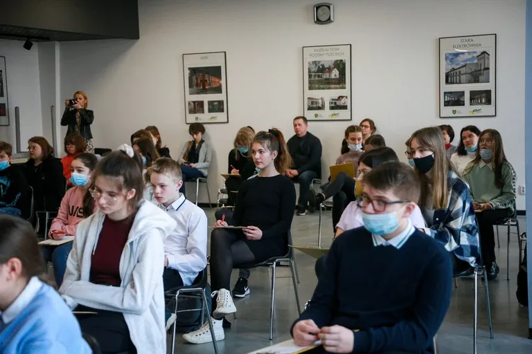III Ostrowskie Dyktando o tytuł Mistrza Ortografii (zdjęcia)