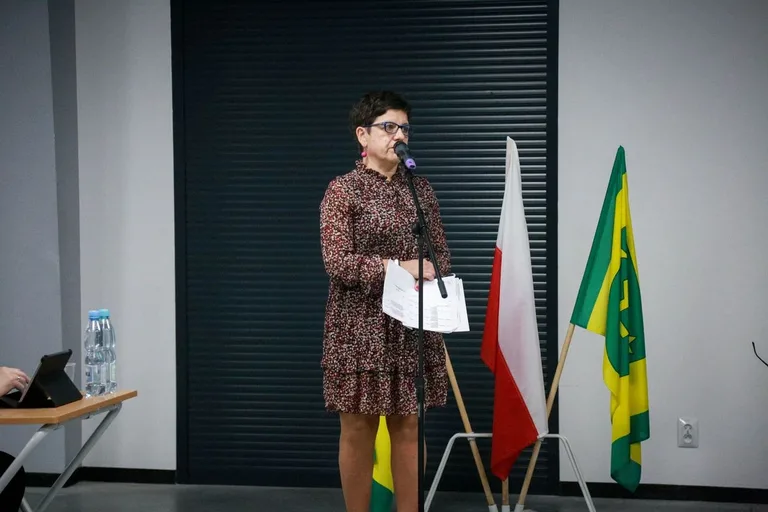 Radni podjęli uchwałę w sprawie budowy szkoły i przedszkola w Ostrowi Mazowieckiej (zdjęcia)