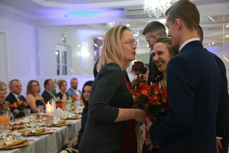 Studniówka maturzystów ZSCKR w Starym Lubiejewie (zdjęcia, wideo)