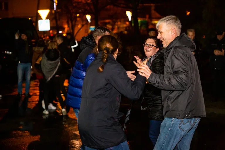 Mieszkańcy Ostrowi Mazowieckiej przywitali Nowy Rok (zdjęcia)