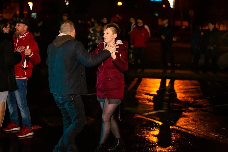 Mieszkańcy Ostrowi Mazowieckiej przywitali Nowy Rok (zdjęcia)