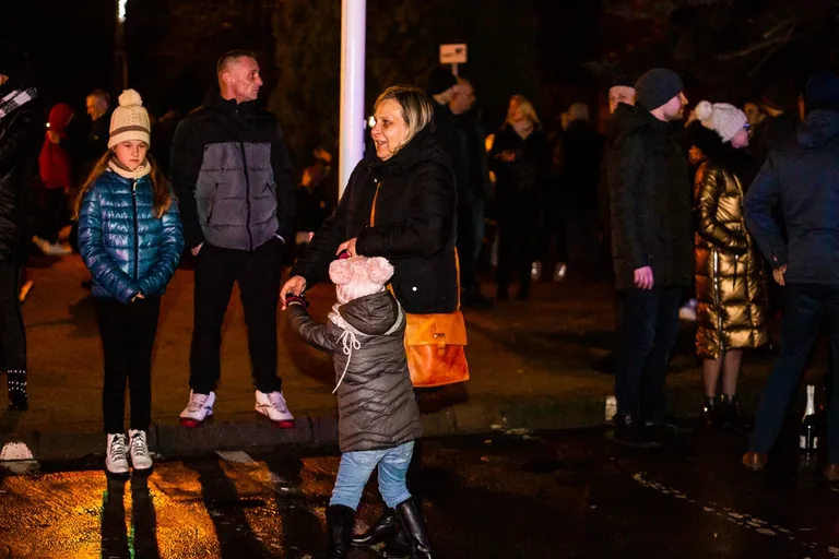 Mieszkańcy Ostrowi Mazowieckiej przywitali Nowy Rok (zdjęcia)