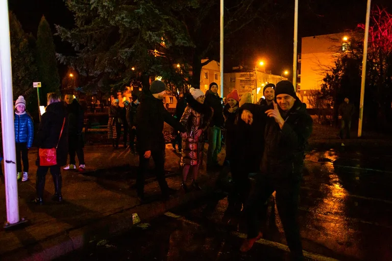 Mieszkańcy Ostrowi Mazowieckiej przywitali Nowy Rok (zdjęcia)