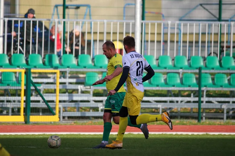 Ostrovia ograła KS Wąsewo. Pożegnalny gol Małkińskiego