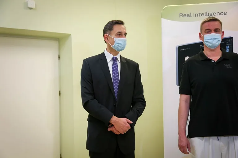 Pierwszy w Polsce Robot CORI znajduje się już w ostrowskim szpitalu (zdjęcia)