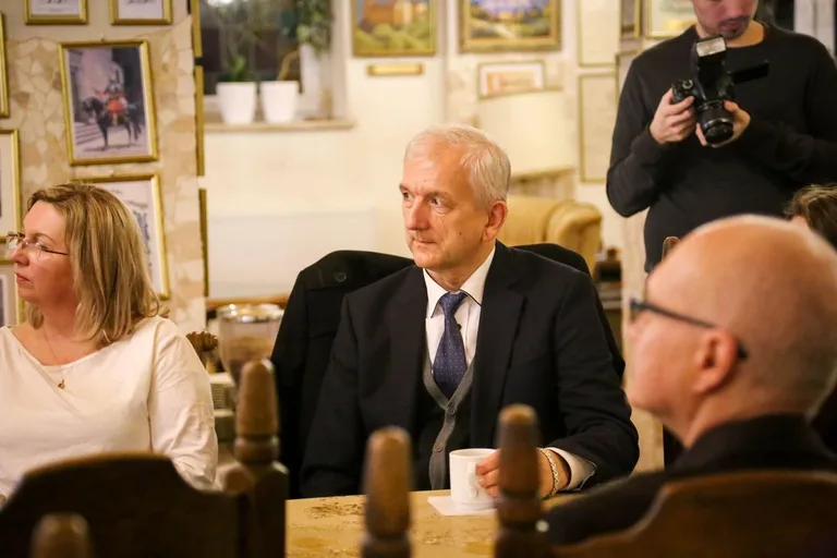 Spotkanie z Januszem Korwin-Mikke (zdjęcia)