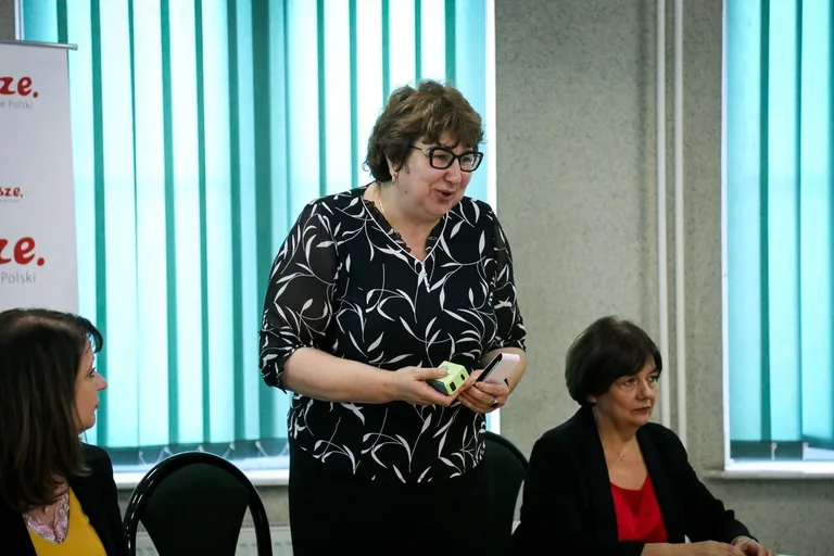 Cztery gminy z powiatu ostrowskiego podpisały umowy o dofinansowanie (zdjęcia)