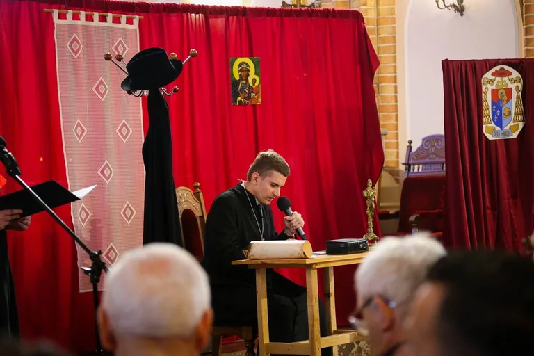 Rozdanie nagród laureatom konkursu plastycznego "PRYMAS KARDYNAŁ STEFAN WYSZYŃSKI" w Zuzeli (zdjęcia)