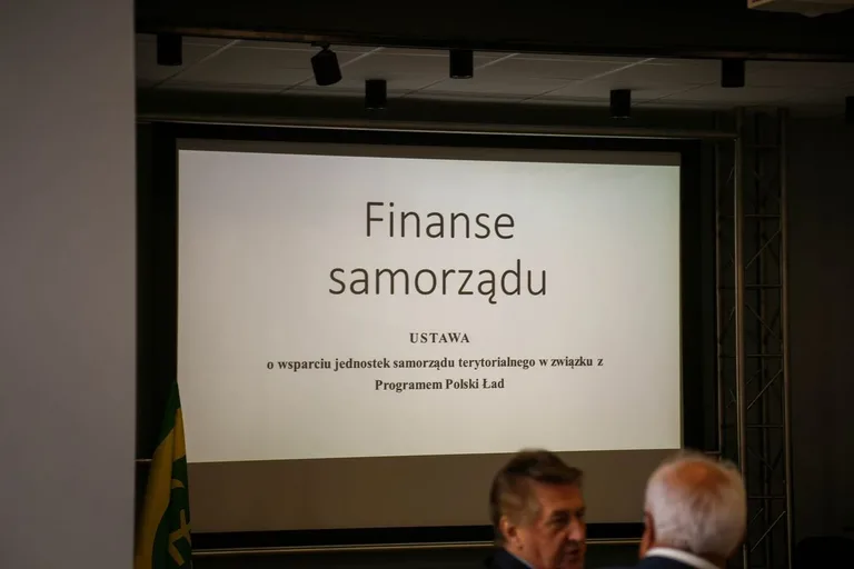 Spotkanie posła Henryka Kowalczyka oraz burmistrza z samorządowcami w Starej Elektrowni (zdjęcia)