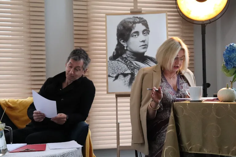 Małgorzata Ostrowska-Królikowska oraz Maciej Miecznikowski wzięli udział w "Narodowym czytaniu" w Wąsewie