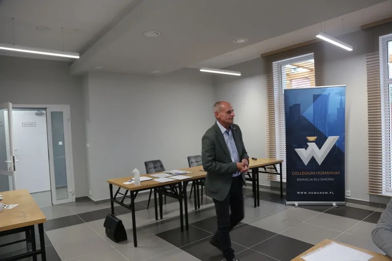 Spotkanie rekrutacyjno-organizacyjne dotyczące studiów podyplomowych Executive MBA w Wąsewie (zdjęcia)