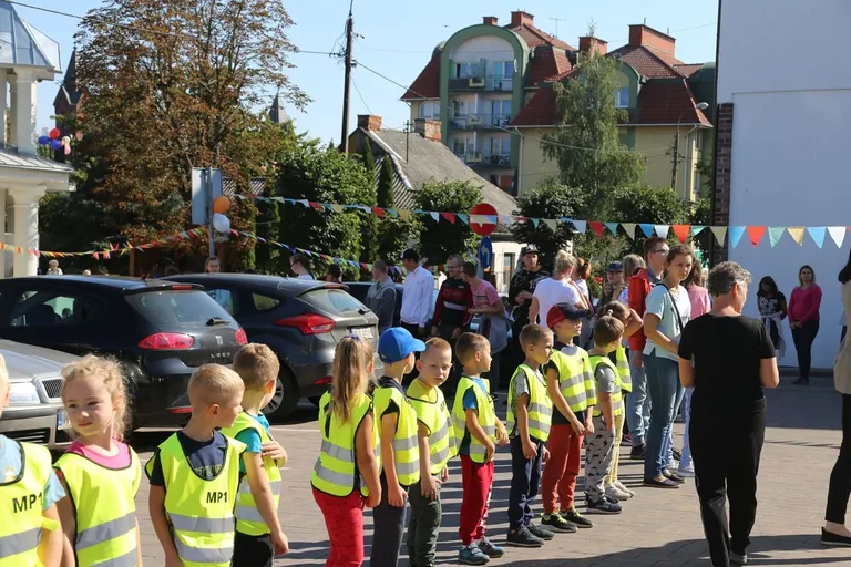 Happening Miejskiej Biblioteki Publicznej w Ostrowi Mazowieckiej (zdjęcia)