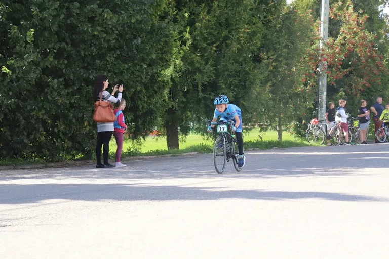 Wyścig rowerowy im. Kardynała Stefana Wyszyńskiego w Andrzejewie (zdjęcia)