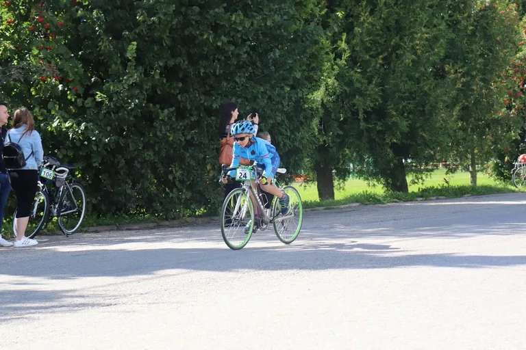 Wyścig rowerowy im. Kardynała Stefana Wyszyńskiego w Andrzejewie (zdjęcia)