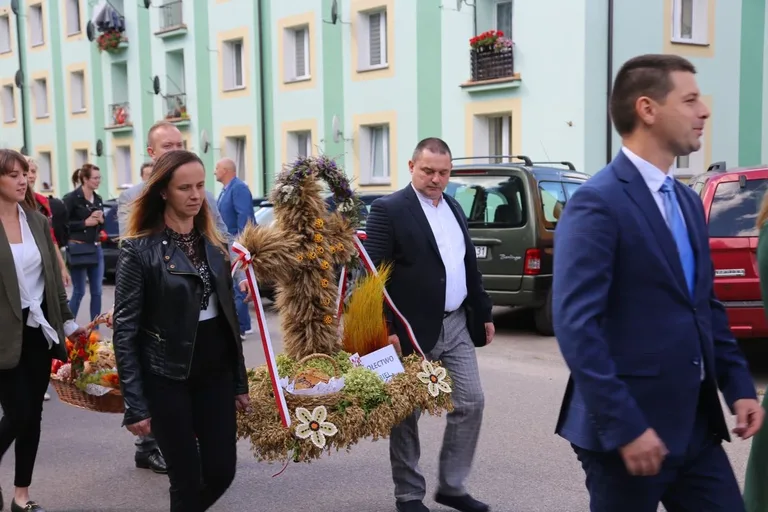 Za nami dożynki gminne w Komorowie! (zdjęcia)