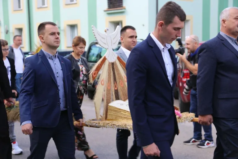 Za nami dożynki gminne w Komorowie! (zdjęcia)