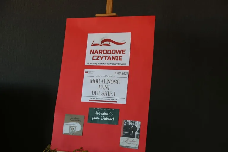 "Narodowe Czytanie" w Andrzejewie (zdjęcia)