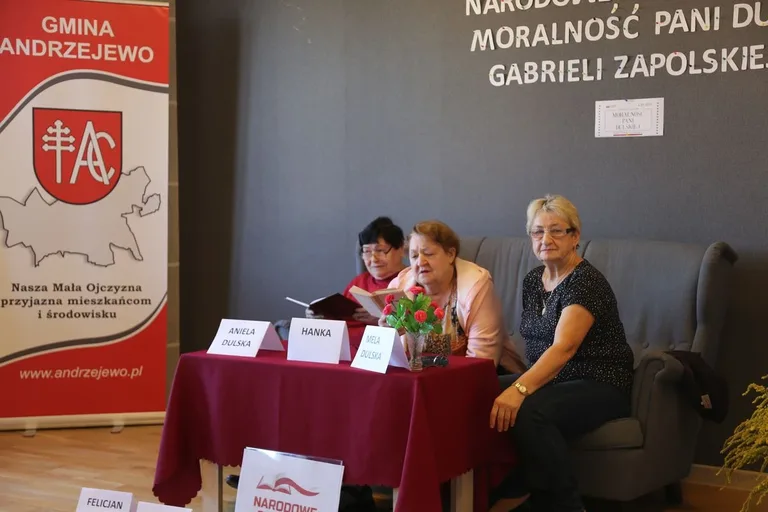 "Narodowe Czytanie" w Andrzejewie (zdjęcia)