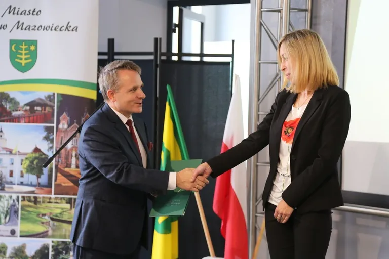 Burmistrz nagrodził najzdolniejszych uczniów w Ostrowi Mazowieckiej (zdjęcia)