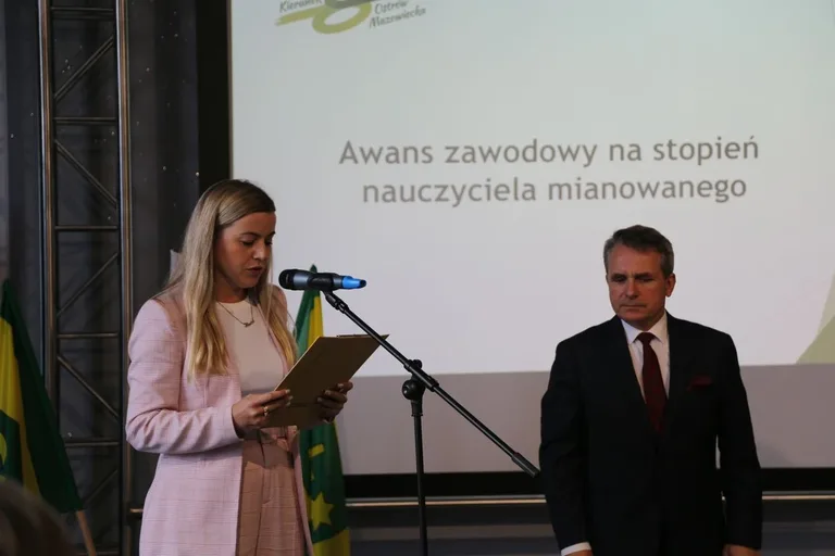 Burmistrz nagrodził najzdolniejszych uczniów w Ostrowi Mazowieckiej (zdjęcia)
