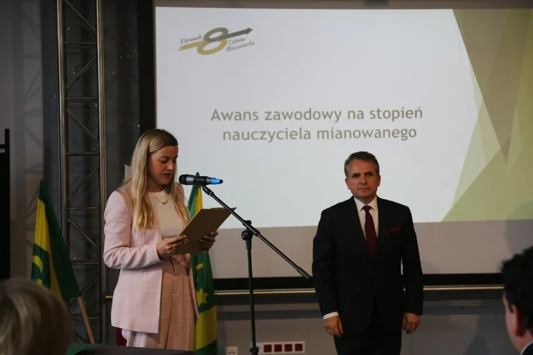 Burmistrz nagrodził najzdolniejszych uczniów w Ostrowi Mazowieckiej (zdjęcia)
