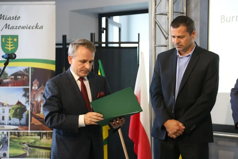 Burmistrz nagrodził najzdolniejszych uczniów w Ostrowi Mazowieckiej (zdjęcia)