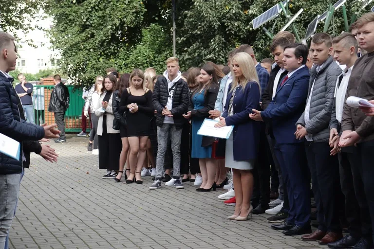Uroczyste rozpoczęcie roku szkolnego w Rubinku (zdjęcia)