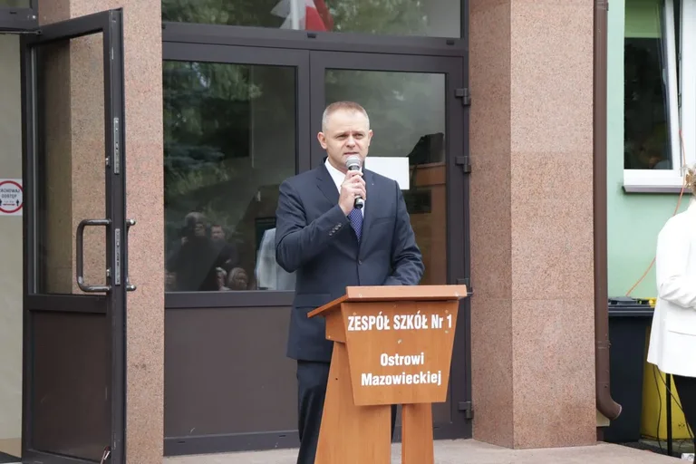Uroczyste rozpoczęcie roku szkolnego w Rubinku (zdjęcia)