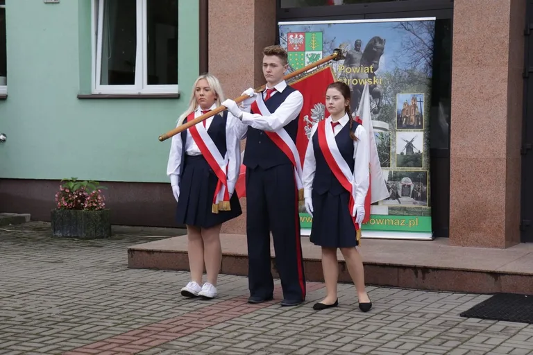 Uroczyste rozpoczęcie roku szkolnego w Rubinku (zdjęcia)