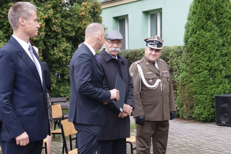 Uroczyste rozpoczęcie roku szkolnego w Rubinku (zdjęcia)