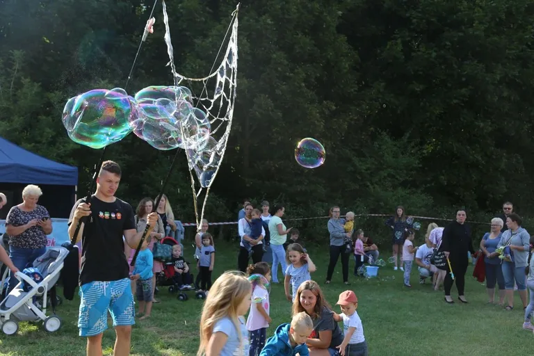 Do Komorowa zawitał Festiwal Baniek Mydlanych! (zdjęcia)