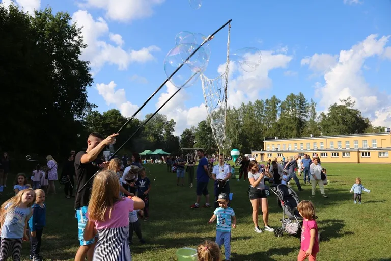 Do Komorowa zawitał Festiwal Baniek Mydlanych! (zdjęcia)