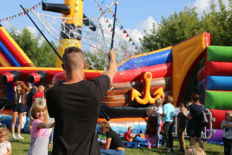 Do Komorowa zawitał Festiwal Baniek Mydlanych! (zdjęcia)