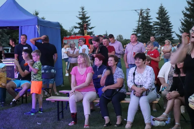 Piknik rodzinny z wieloma atrakcjami w Nurze (zdjęcia)