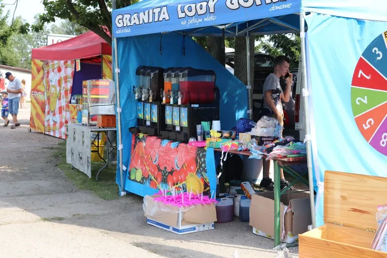 Piknik rodzinny z wieloma atrakcjami w Nurze (zdjęcia)