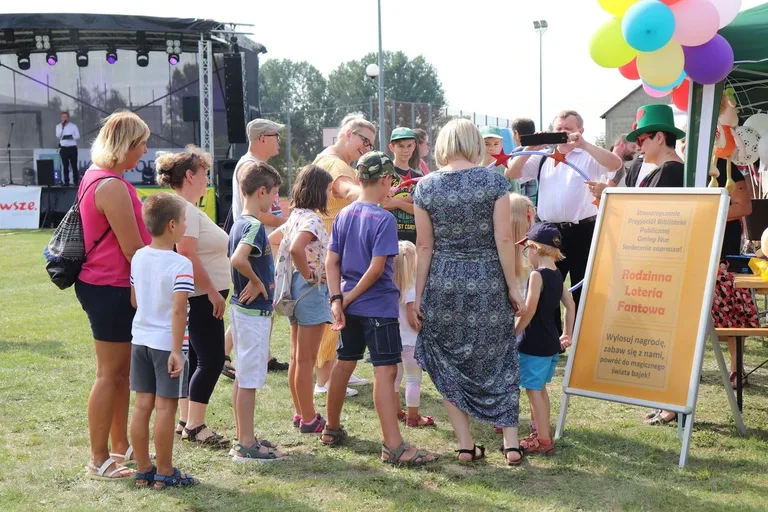 Piknik rodzinny z wieloma atrakcjami w Nurze (zdjęcia)