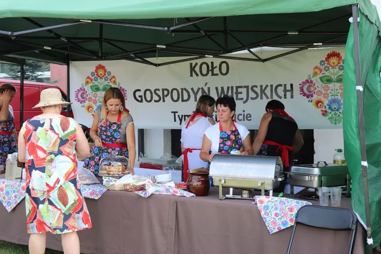 Piknik rodzinny z wieloma atrakcjami w Nurze (zdjęcia)
