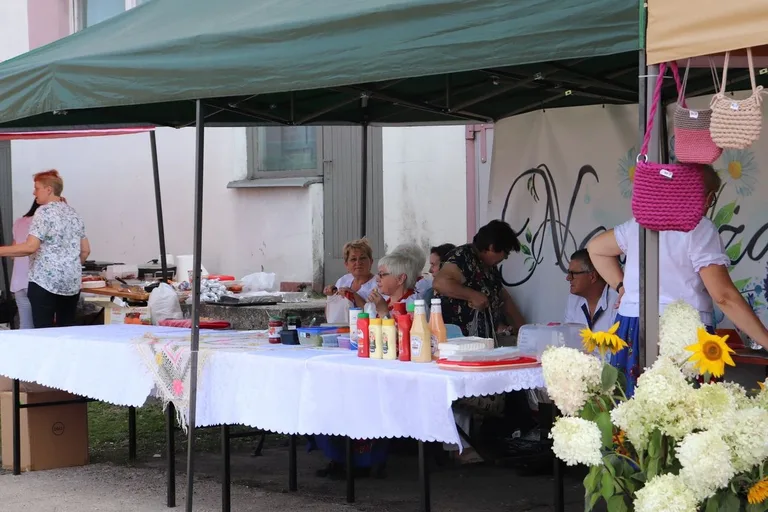 Piknik rodzinny z wieloma atrakcjami w Nurze (zdjęcia)