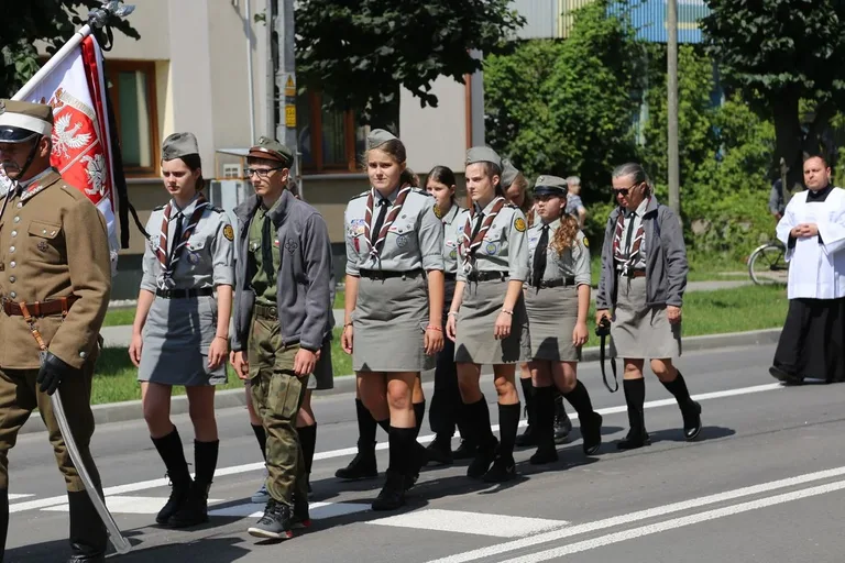 Uroczysty pogrzeb żołnierza w Ostrowi Mazowieckiej (zdjęcia)