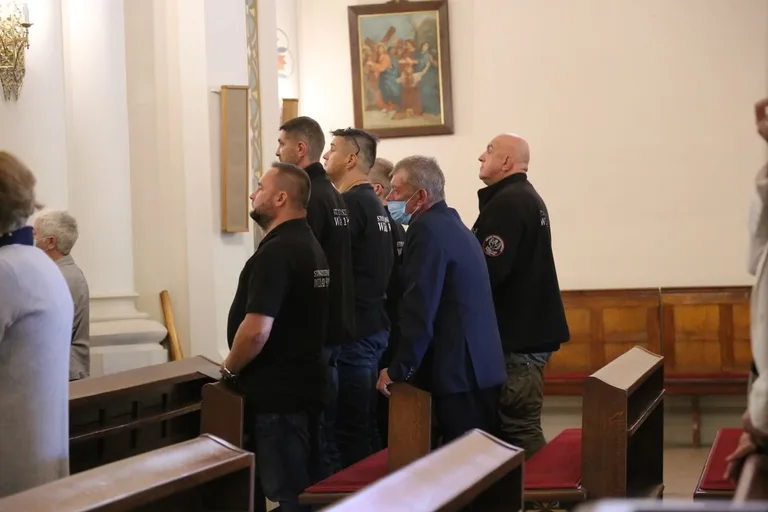 Uroczysty pogrzeb żołnierza w Ostrowi Mazowieckiej (zdjęcia)